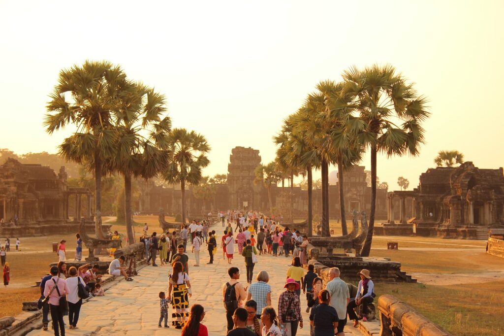 visiting, angkor wat, people-4949379.jpg